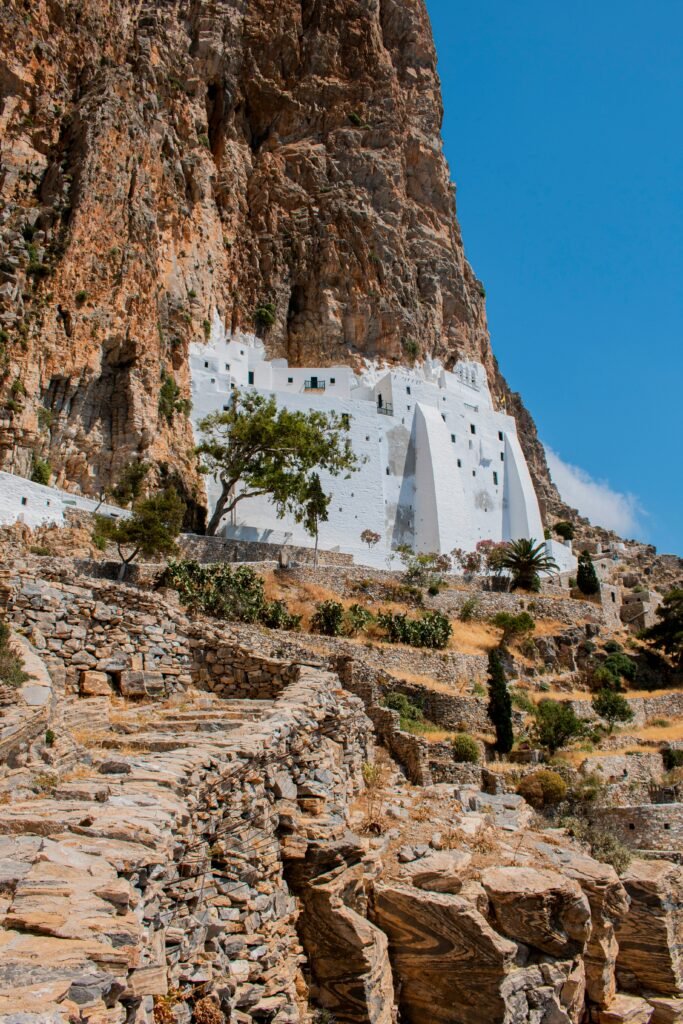 Discover the Cultural Heritage and Beauty of Cyclades Islands 