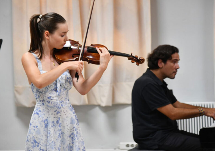 International Music Academy of Anargyrios and Korgialenios School of Spetses (MAAKSS), Expats Greece, Xpat.Gr
