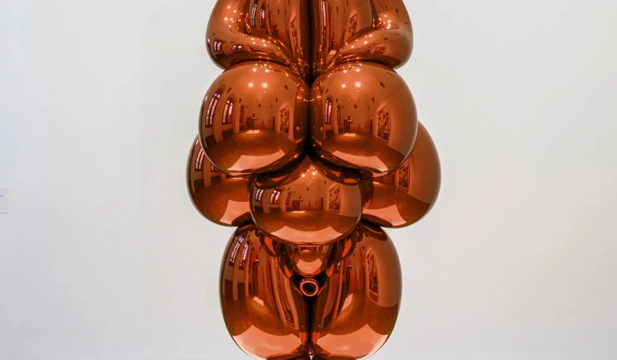 Jeff Koons, Balloon Venus Lespugue (Orange) Expats Greece Contemporary art