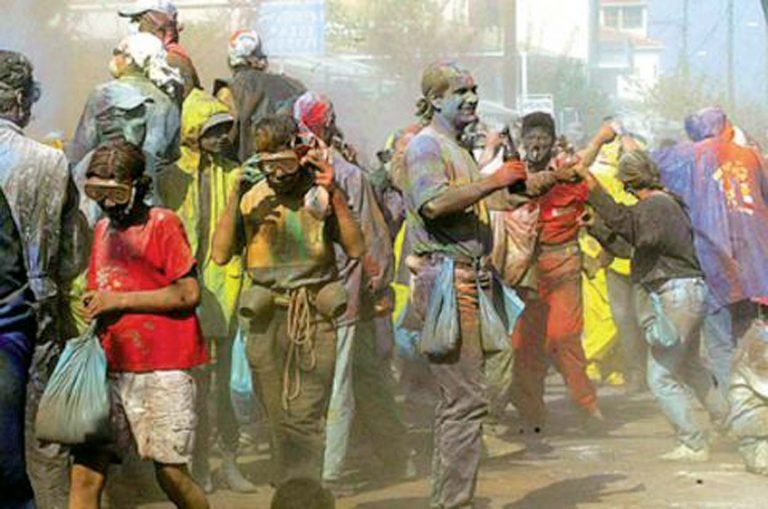 Galaxidi Flour War. Expats Greece