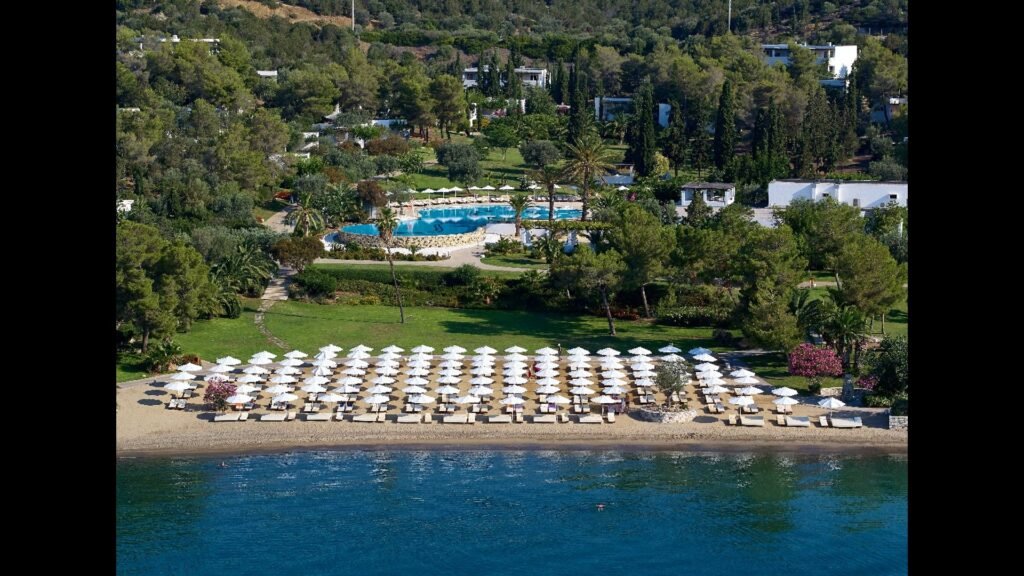 Hydra Beach Resort, Easter