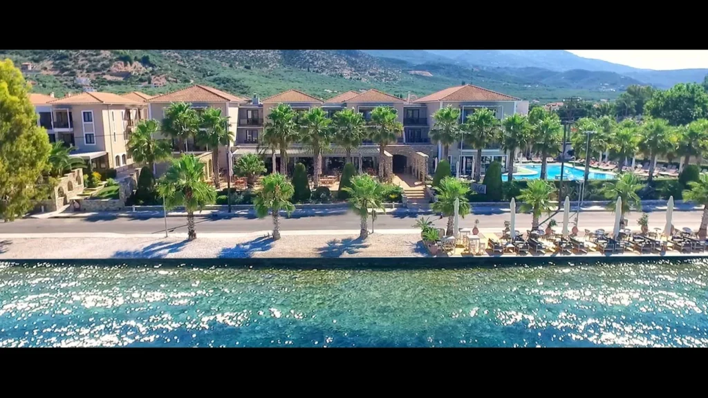 Valis Resort Hotel, Easter