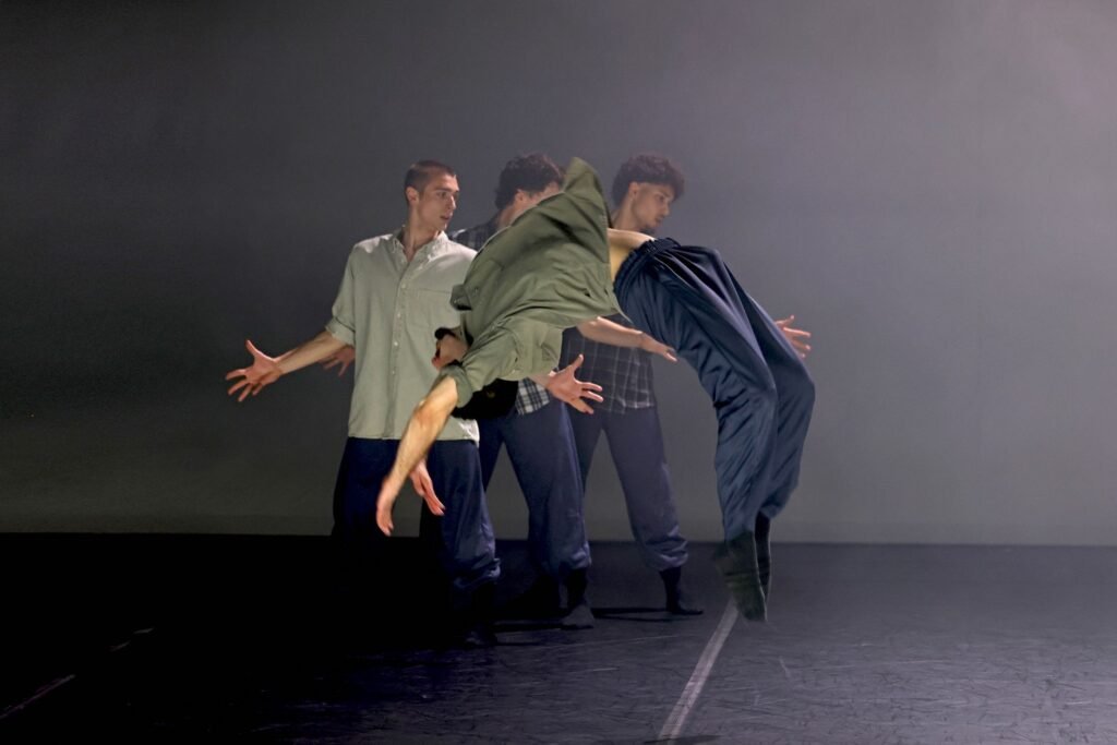 Young dancers performing One Body by KSOT 3rd year.