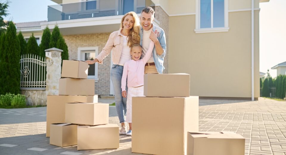 moving home to or from Greece