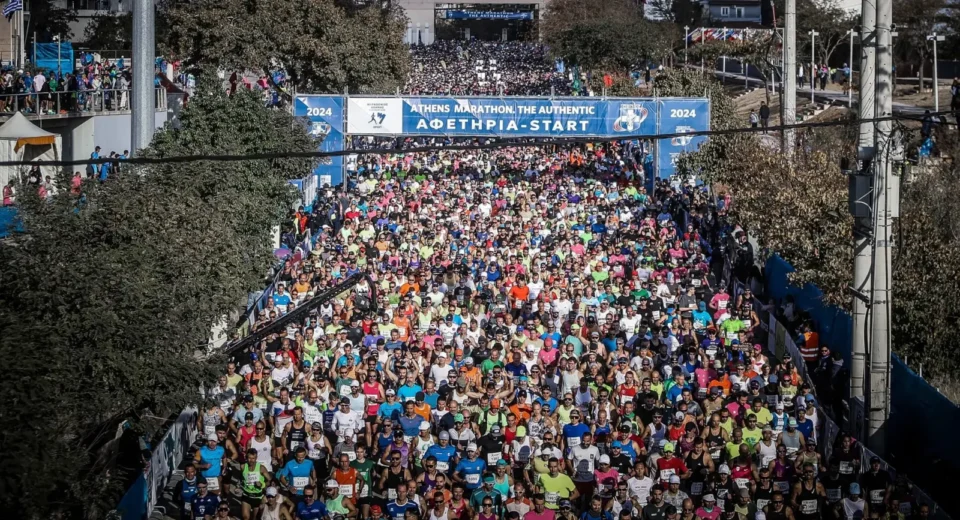 Thousands of runners begin the Athens Marathon, The Authentic, in Marathon