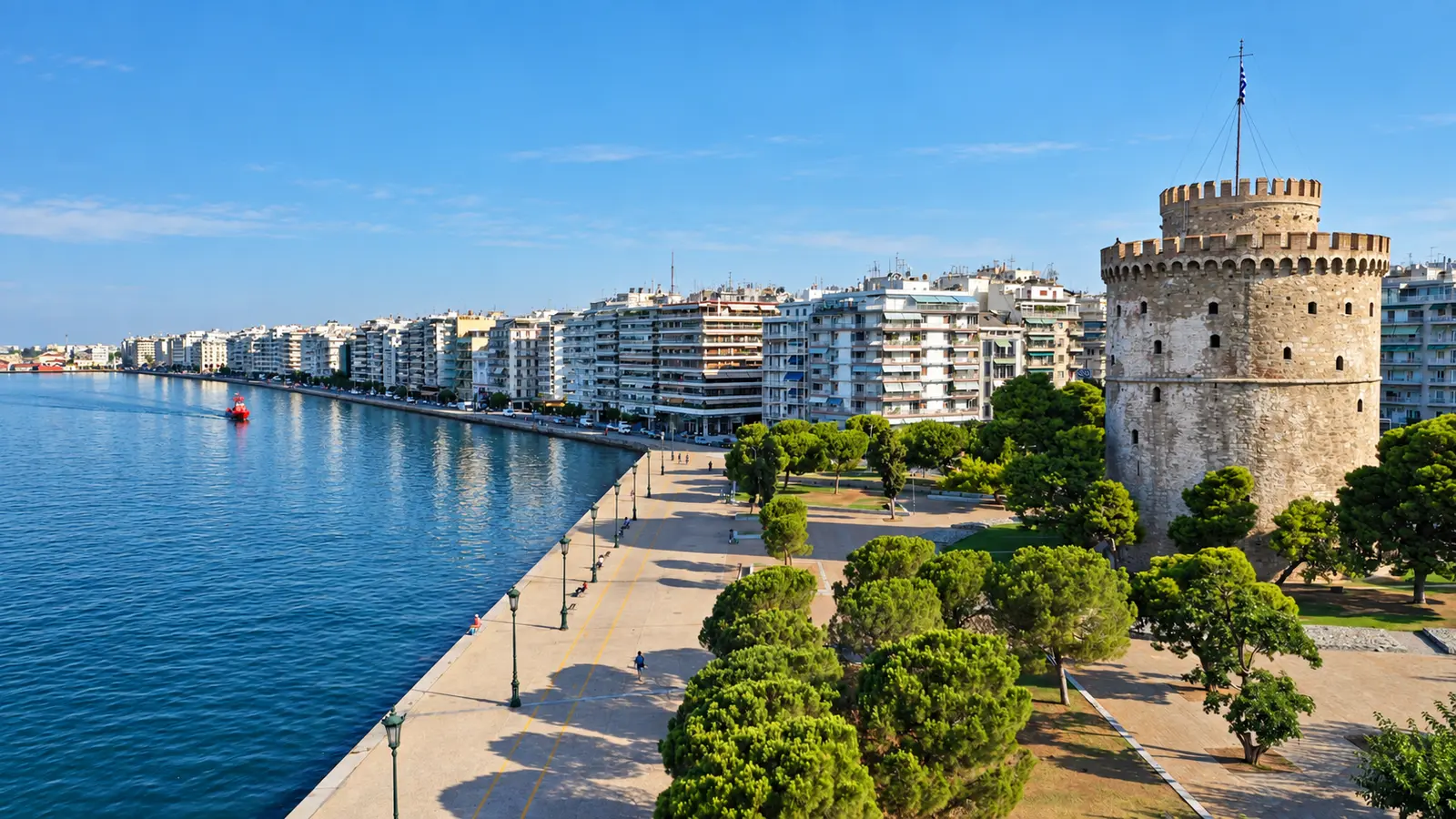 White Tower of Thessaloniki overlooking the waterfront and Thermaic Gulf