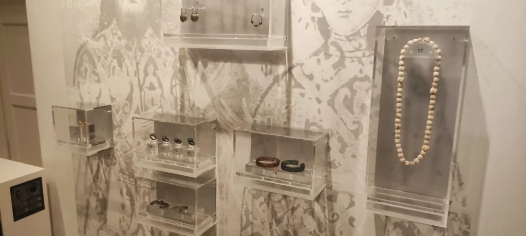 Byzantine jewellery and personal ornaments in the Archaeological Museum of Mystras