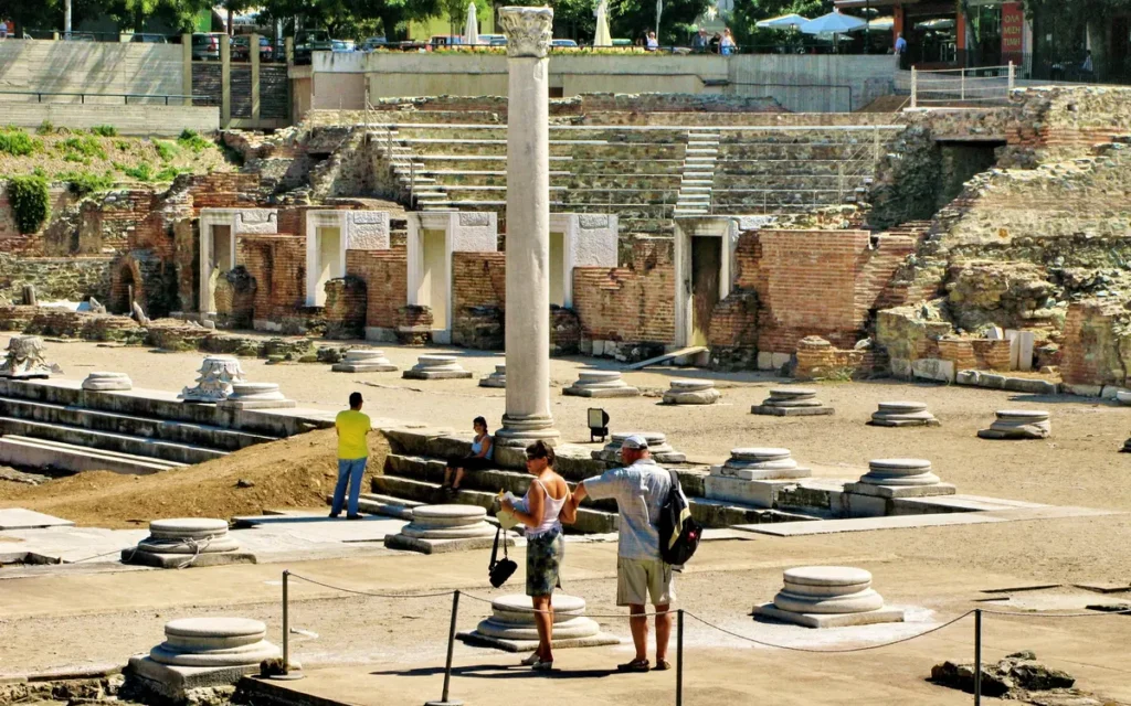 Roman Forum of Thessaloniki with its restored column and ancient ruins