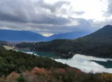 Elevated autumn view of Lake Doxa in Feneos, mountainous Corinthia, photographed during an Xpat.gr day trip.